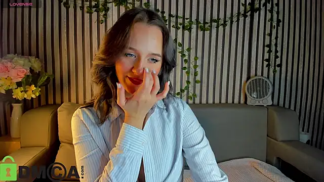 Casey Sweeet online show from November 2025 05:33:02 PM