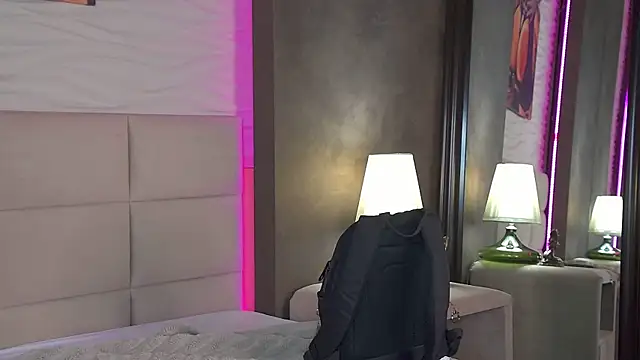 Snapshot of AriWild chatting on September 2025 04:14:02 AM AriWild online show from September 2025 04:14:02 AM