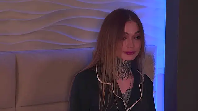 AriWild online show from April 2026 05:22:01 AM