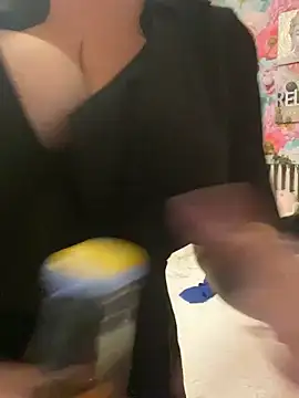 Snapshot of Sassylady chatting on October 2025 06:52:01 PM Sassylady online show from October 2025 06:52:01 PM