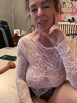 Snapshot of Sassylady chatting on November 2025 04:07:02 PM Sassylady online show from November 2025 04:07:02 PM