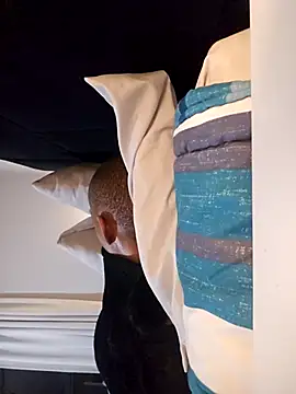 Snapshot of mojaymort chatting on September 2025 01:06:02 AM mojaymort online show from September 2025 01:06:02 AM