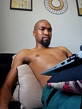 Snapshot of mojaymort chatting on October 2025 08:39:01 AM mojaymort online show from October 2025 08:39:01 AM