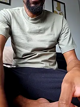 Snapshot of mojaymort chatting on November 2025 10:10:02 AM mojaymort online show from November 2025 10:10:02 AM