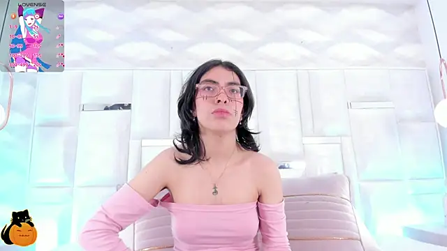 Snapshot of Im_Molly_Angel chatting on October 2025 08:08:02 PM Im Molly Angel online show from October 2025 08:08:02 PM