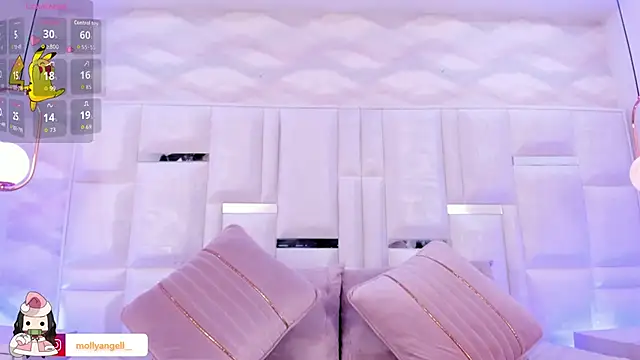 Snapshot of Im_Molly_Angel chatting on November 2025 01:59:02 PM Im Molly Angel online show from November 2025 01:59:02 PM