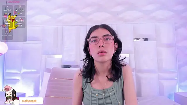 Snapshot of Im_Molly_Angel chatting on December 2025 08:25:01 PM Im Molly Angel online show from December 2025 08:25:01 PM