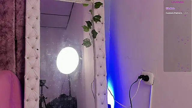 Snapshot of _jasmine_blush chatting on November 2025 01:44:01 PM jasmine blush online show from November 2025 01:44:01 PM