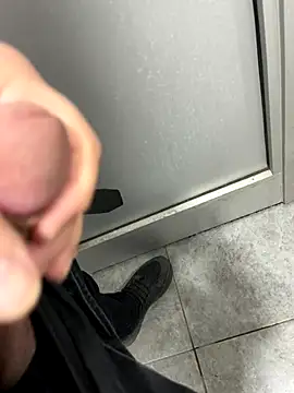 Snapshot of KAZANOVAA chatting on November 2025 02:05:01 PM KAZANOVAA online show from November 2025 02:05:01 PM