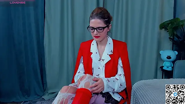 Snapshot of EdlinGathright chatting on November 2025 03:39:02 AM EdlinGathright online show from November 2025 03:39:02 AM