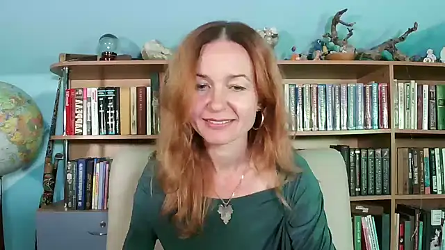 Snapshot of Foxilady357 chatting on October 2025 02:28:01 PM Foxilady357 online show from October 2025 02:28:01 PM