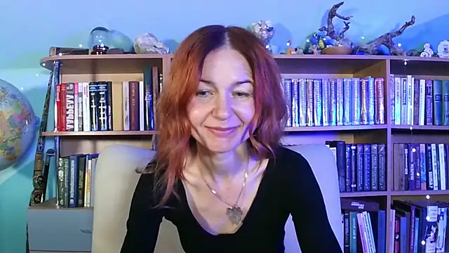 Snapshot of Foxilady357 chatting on November 2025 03:33:02 PM Foxilady357 online show from November 2025 03:33:02 PM