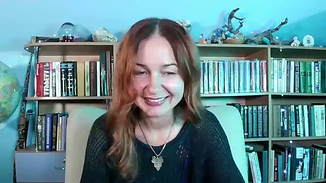 Snapshot of Foxilady357 chatting on November 2025 04:18:02 PM Foxilady357 online show from November 2025 04:18:02 PM