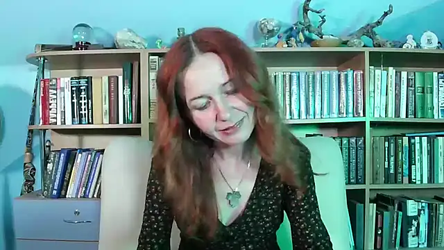 Foxilady357 online show from April 2026 01:59:01 PM