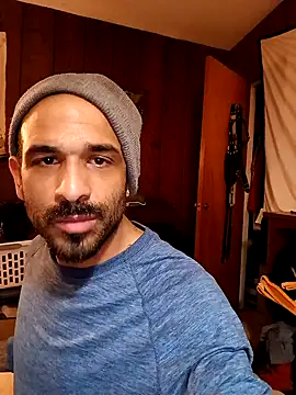 Snapshot of BEBE5757 chatting on November 2025 10:04:02 AM BEBE5757 online show from November 2025 10:04:02 AM