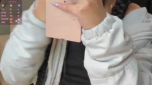 Snapshot of EsmeraldaGrace1 chatting on September 2025 01:49:01 AM EsmeraldaGrace1 online show from September 2025 01:49:01 AM