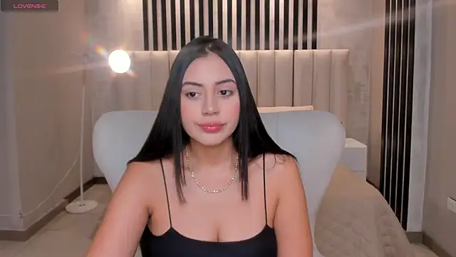 Snapshot of AmbarJames_ chatting on April 2026 11:23:01 AM AmbarJames online show from April 2026 11:23:01 AM