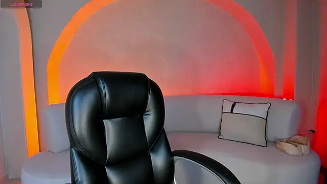 SophieHouston  online show from October 2025 04:53:02 AM