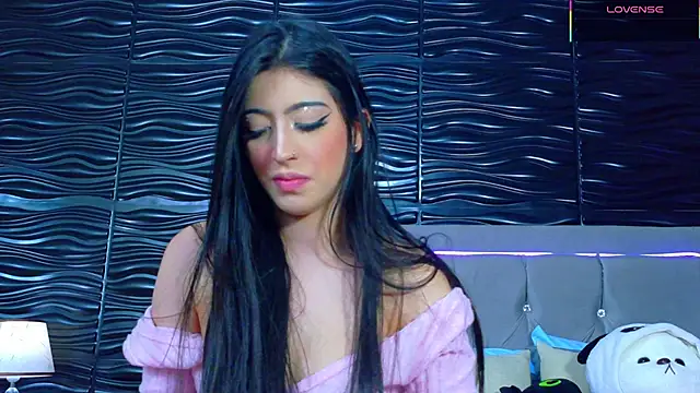 Ambar Bull online show from October 2025 12:15:01 PM