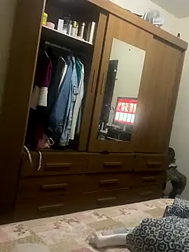 Snapshot of PIROCAGG21 chatting on December 2025 11:10:01 PM PIROCAGG21 online show from December 2025 11:10:01 PM