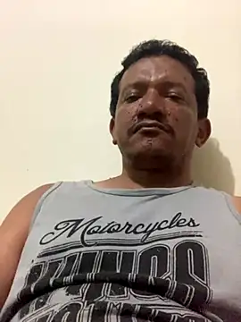 Snapshot of PIROCAGG21 chatting on December 2025 10:19:01 PM PIROCAGG21 online show from December 2025 10:19:01 PM