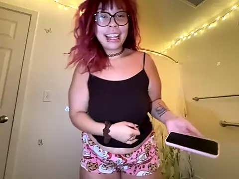 moan4mona online show from December 2025 04:01:02 PM