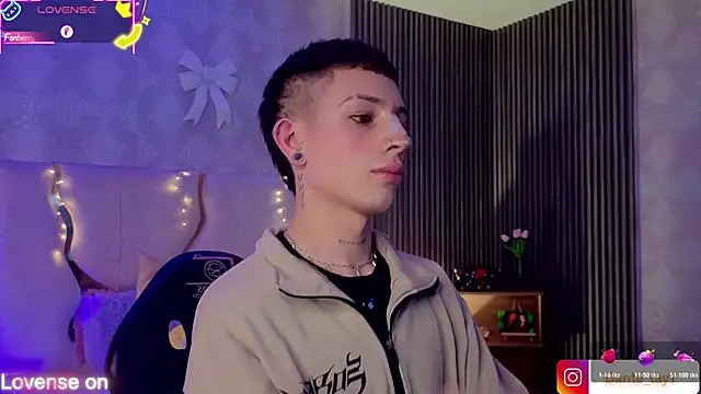 boyfox tay online show from March 2026 02:57:02 AM