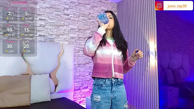 juno tay online show from November 2025 12:05:02 PM