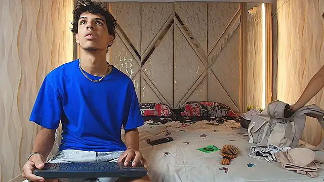 Hotcouple 222 online show from April 2026 01:27:02 PM