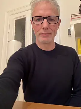 Snapshot of SexyLeon8 chatting on February 2025 04:35:01 PM SexyLeon8 online show from February 2025 04:35:01 PM