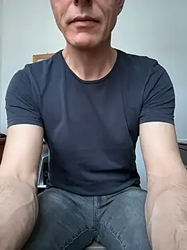 SexyLeon8 online show from March 2026 04:48:01 PM