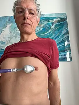 SexyLeon8 online show from April 2026 08:25:01 AM