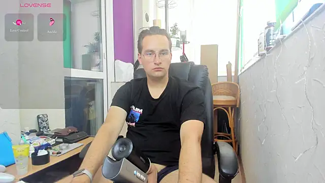 Snapshot of romiosabrino chatting on July 2026 02:40:02 PM romiosabrino online show from July 2026 02:40:02 PM