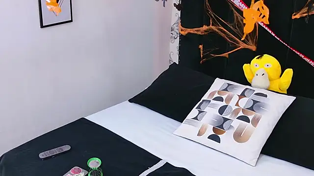 Becca Grims online show from October 2025 03:36:02 AM