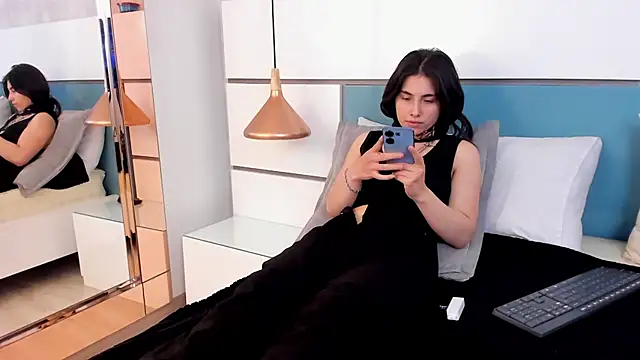 Snapshot of Ashkoreh chatting on November 2025 09:03:01 PM Ashkoreh online show from November 2025 09:03:01 PM