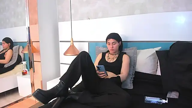 Ashkoreh online show from February 2026 07:47:02 PM