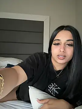 LilMisIndianx online show from January 2026 01:59:02 PM