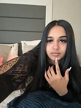 LilMisIndianx online show from February 2026 09:13:01 AM