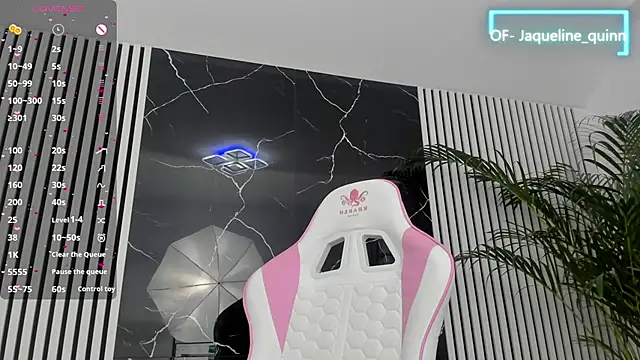 Snapshot of daisyblushh chatting on September 2025 07:14:02 PM daisyblushh online show from September 2025 07:14:02 PM