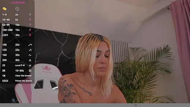 Snapshot of daisyblushh chatting on November 2025 05:09:01 PM daisyblushh online show from November 2025 05:09:01 PM