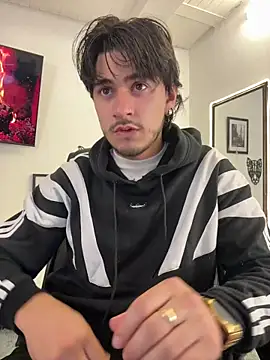 Elian savoy online show from October 2025 10:43:02 PM