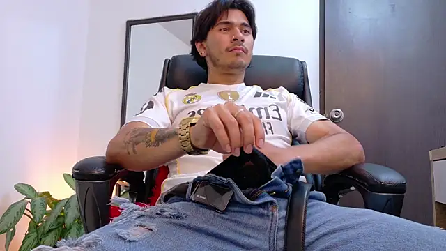 Elian savoy online show from April 2026 10:54:02 PM