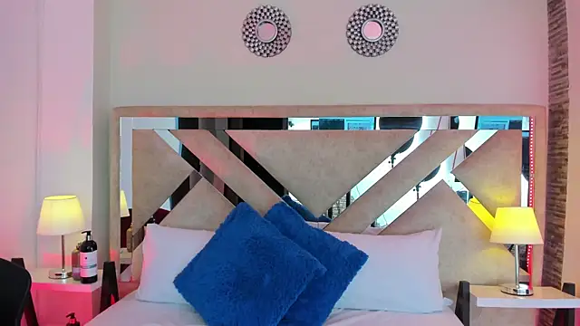 ximena vasquez8 online show from March 2026 04:01:01 AM