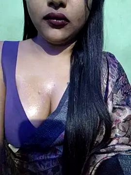 Snapshot of JIYA-04 chatting on November 2025 12:48:02 PM JIYA-04 online show from November 2025 12:48:02 PM