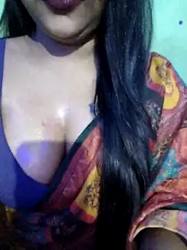 Snapshot of JIYA-04 chatting on November 2025 12:04:01 PM JIYA-04 online show from November 2025 12:04:01 PM