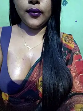 Snapshot of JIYA-04 chatting on November 2025 07:18:01 PM JIYA-04 online show from November 2025 07:18:01 PM