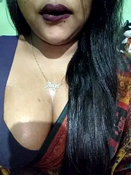 Snapshot of JIYA-04 chatting on April 2026 02:33:01 PM JIYA-04 online show from April 2026 02:33:01 PM