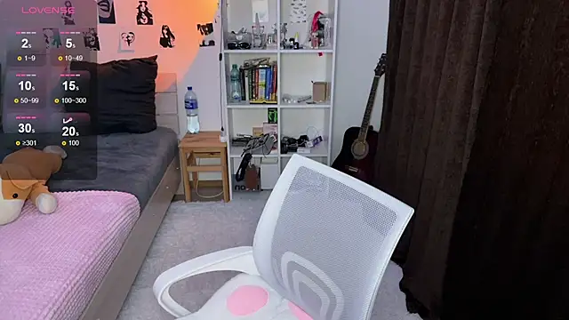 Snapshot of olivertasty chatting on October 2025 01:19:01 PM olivertasty online show from October 2025 01:19:01 PM