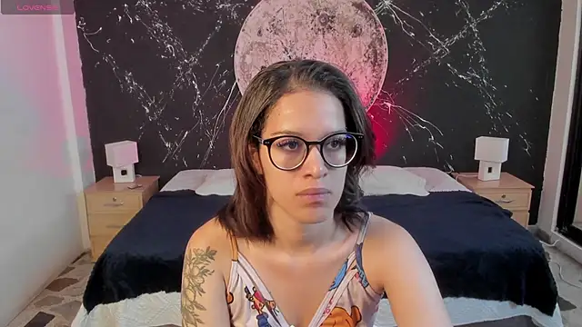 Snapshot of ZoeWestt chatting on September 2025 12:27:02 PM ZoeWestt online show from September 2025 12:27:02 PM