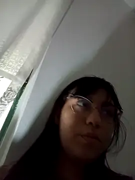 lareinalareinadelanal online show from September 2025 11:45:02 AM